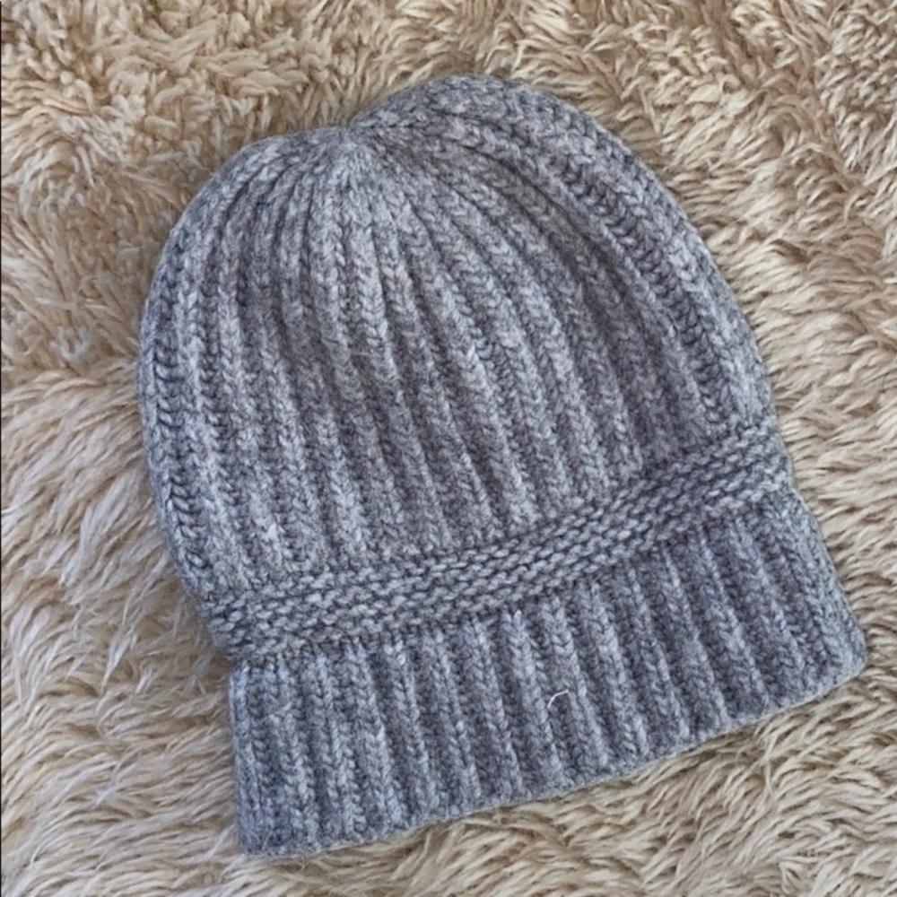 Banana Republic Light Grey Beanie